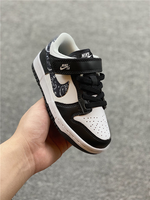 Youth Running Weapon SB Dunk Black/White Shoes 018